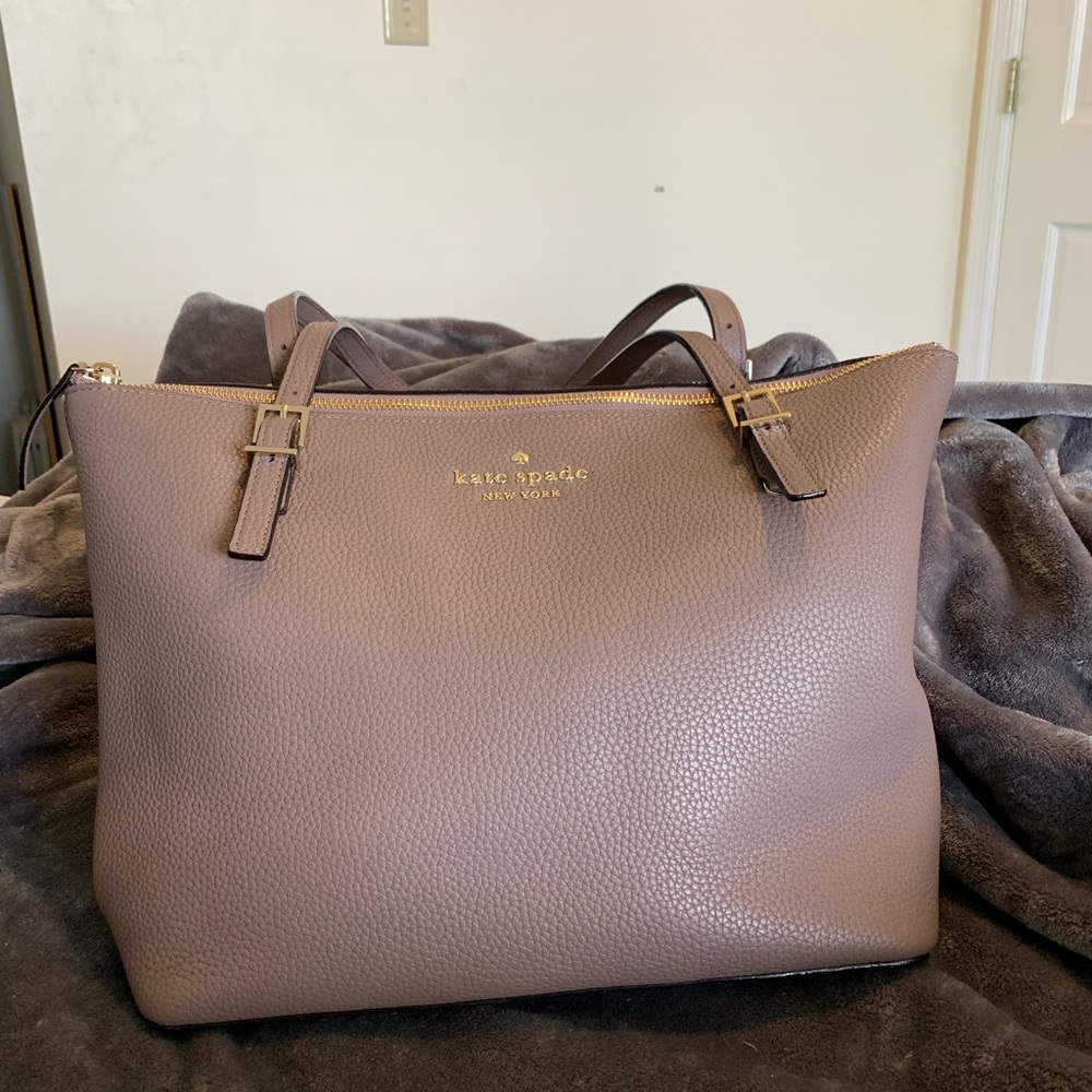 💓SOLD💓 Kate Spade Watson Lane Small Maya Tote